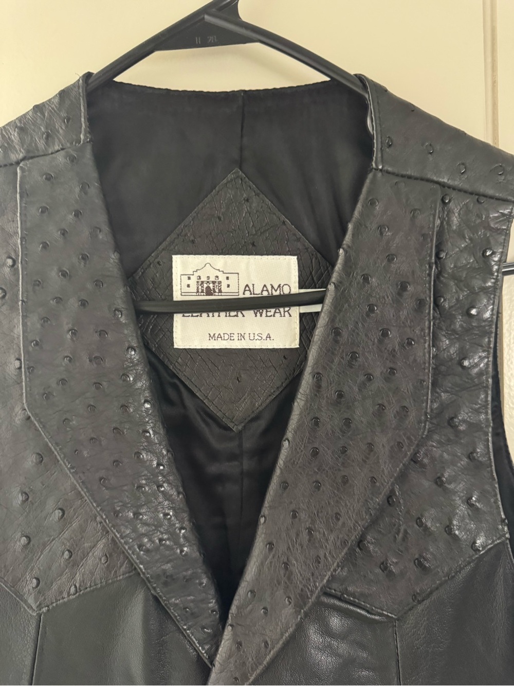 ALamo Learher Black Leather Vest with Textured Ostrich-Style Panels - Picture 7 of 12